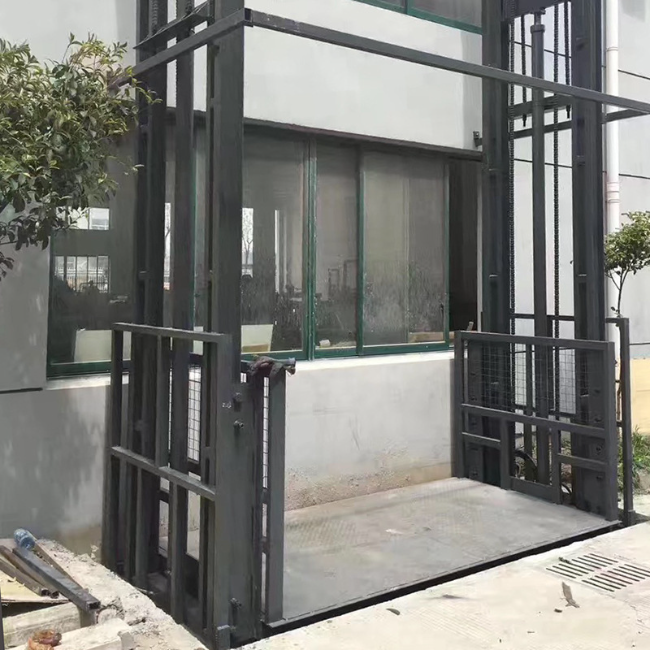 大石桥5吨室外升降货梯